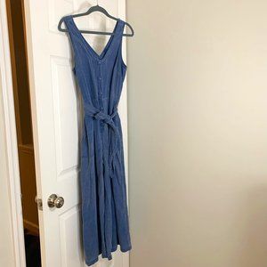 Old Navy Chambray Jumpsuit | Size M Regular